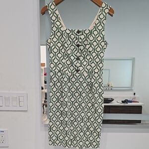 Elegant Green Patterned Dress